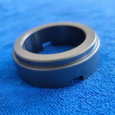 Porteur coulissant en carbure de silicium en céramique sur mesure pour pompes