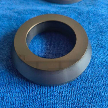 Sleeve de roulement coulissant en carbure de silicium sur mesure pour pompes à haute température